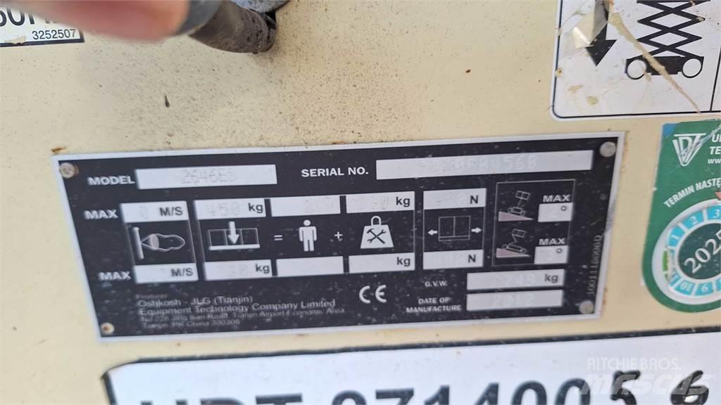 JLG 2646ES Žirkliniai keltuvai