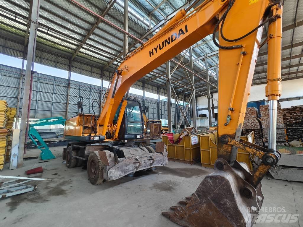 Hyundai R210w-7 Ratiniai ekskavatoriai
