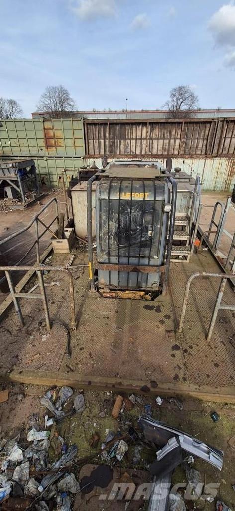 Lefort 850 Statyba - Kita