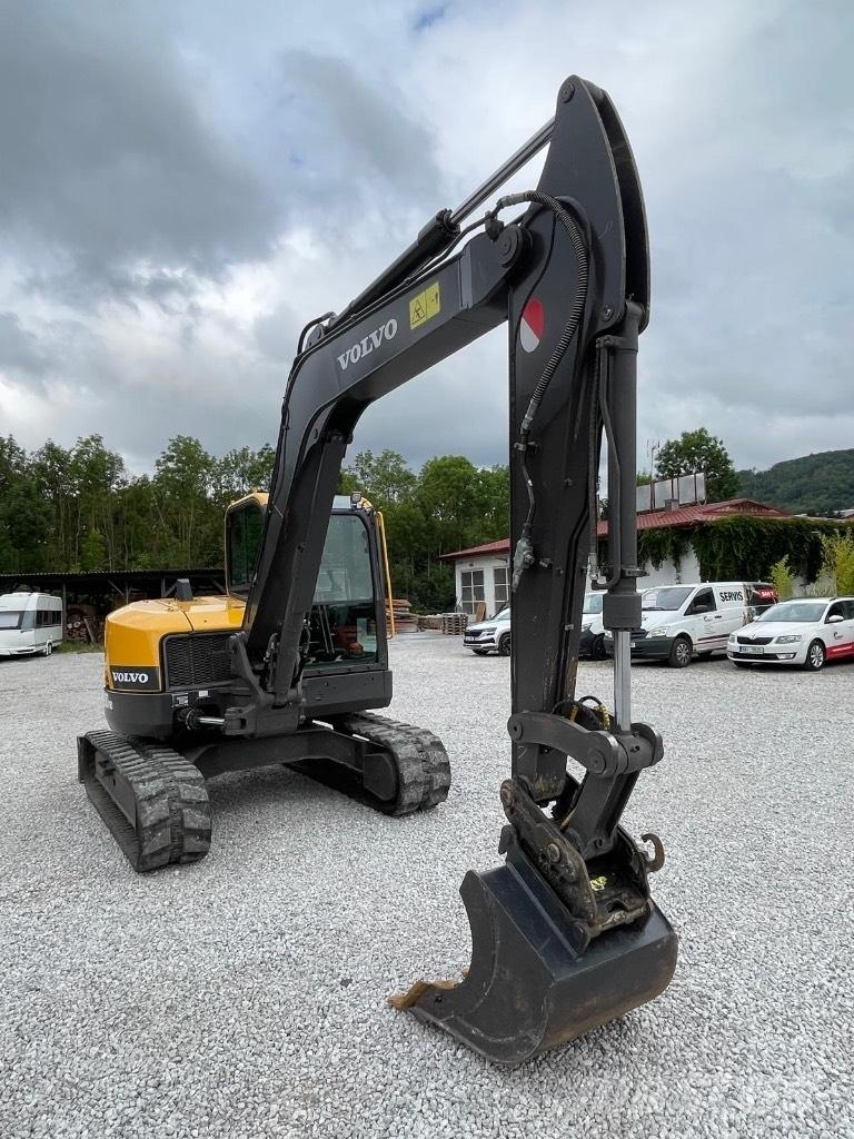 Volvo ECR88D Vidutinės galios ekskavatoriai 7-12 t