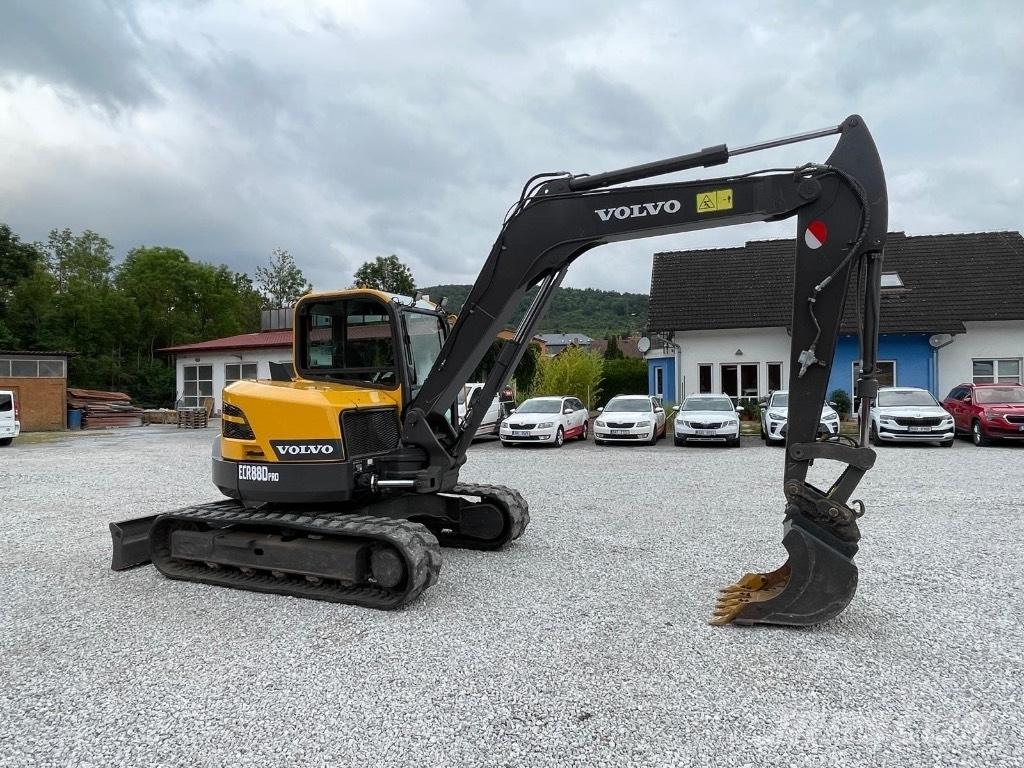 Volvo ECR88D Vidutinės galios ekskavatoriai 7-12 t