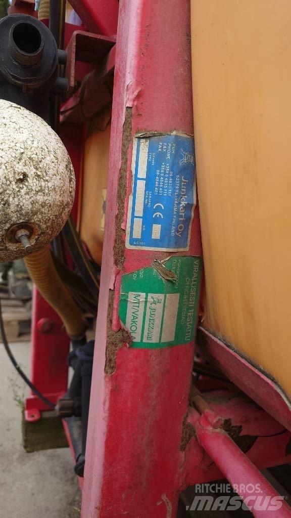 Junkkari 87900 Įmontuoti purkštuvai