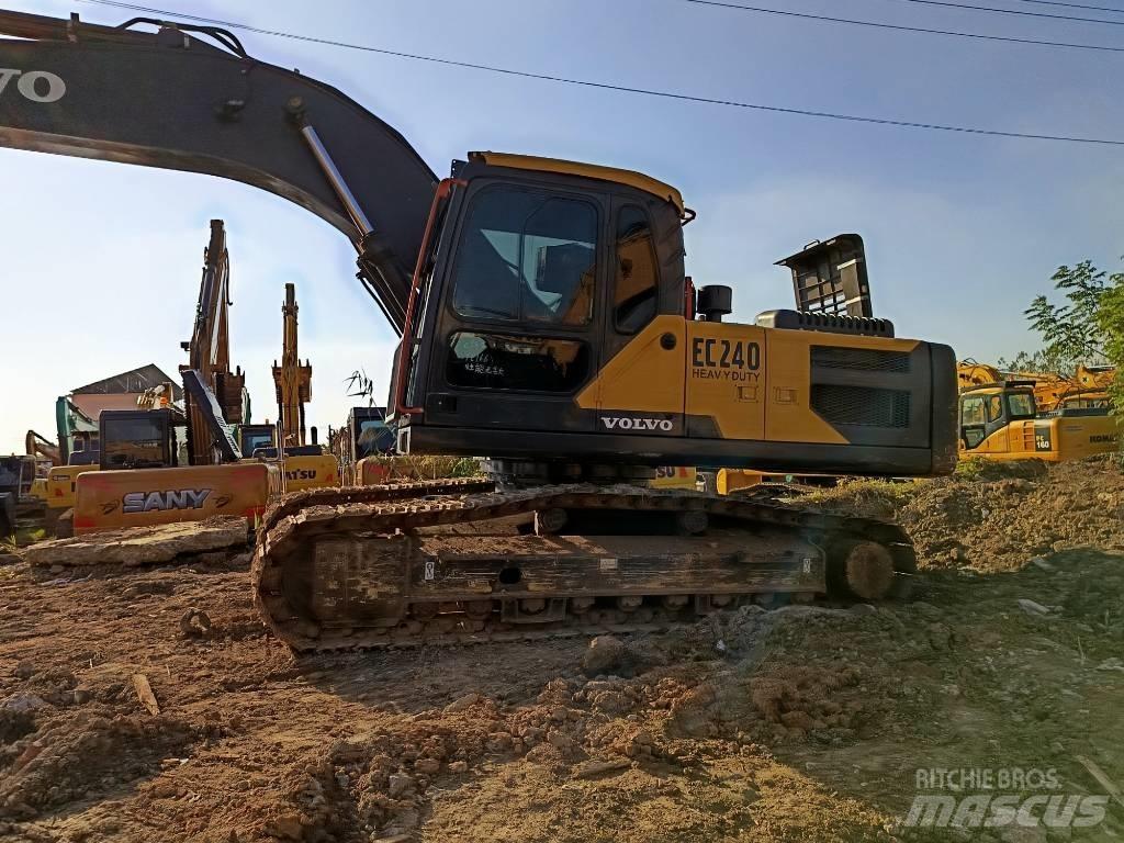 Volvo EC 240 Vikšriniai ekskavatoriai
