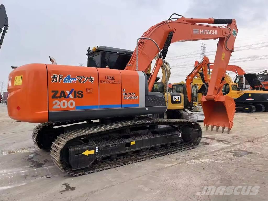 Hitachi ZX 200 Vikšriniai ekskavatoriai