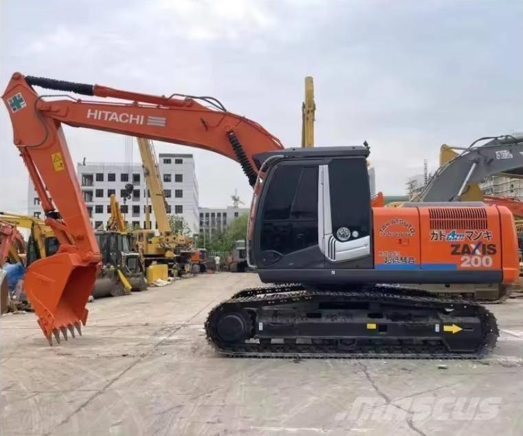 Hitachi ZX 200 Vikšriniai ekskavatoriai