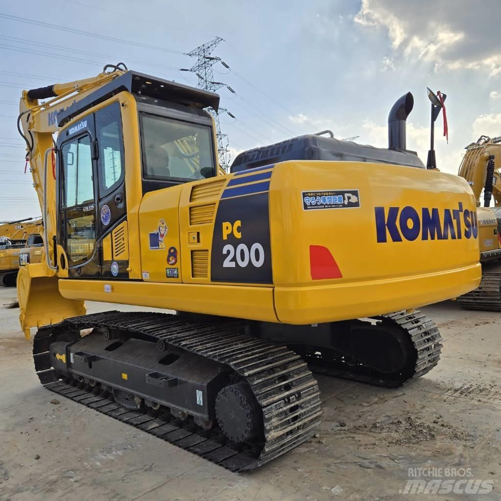 Komatsu PC 200-8 Vikšriniai ekskavatoriai