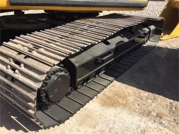 CAT 325 D Vikšriniai ekskavatoriai