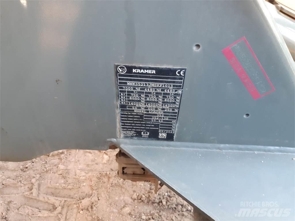 Kramer 8105 Naudoti ratiniai krautuvai