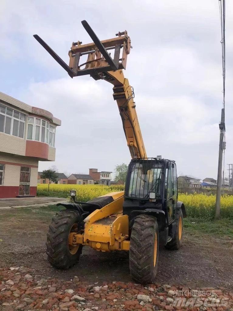 JCB 535-95 Teleskopiniai krautuvai