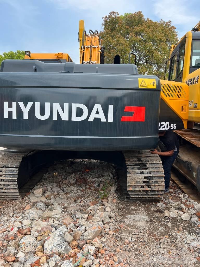 Hyundai 220LC-9S Vikšriniai ekskavatoriai