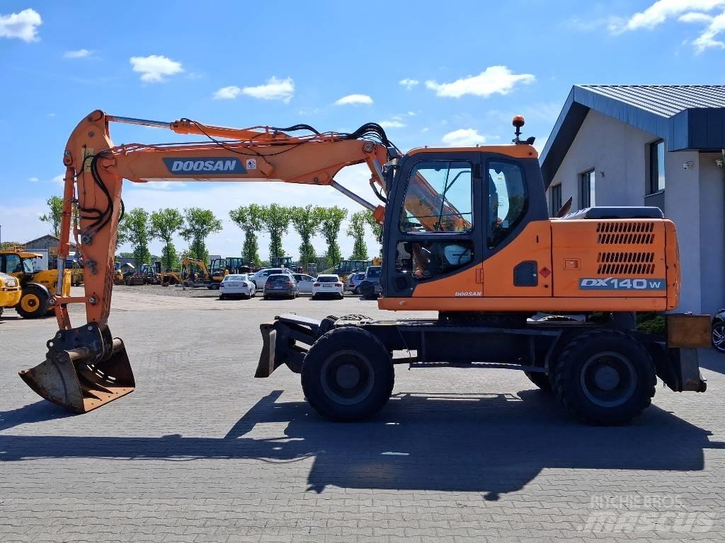 Doosan DX 140 W-3 Ratiniai ekskavatoriai
