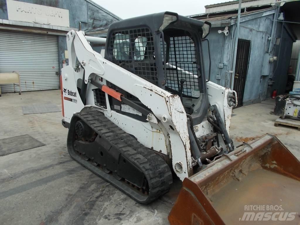 Bobcat T590 Krautuvai su šoniniu pasukimu