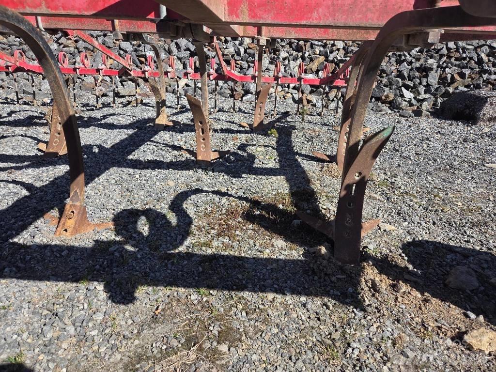Väderstad Cultivator Kultivatoriai