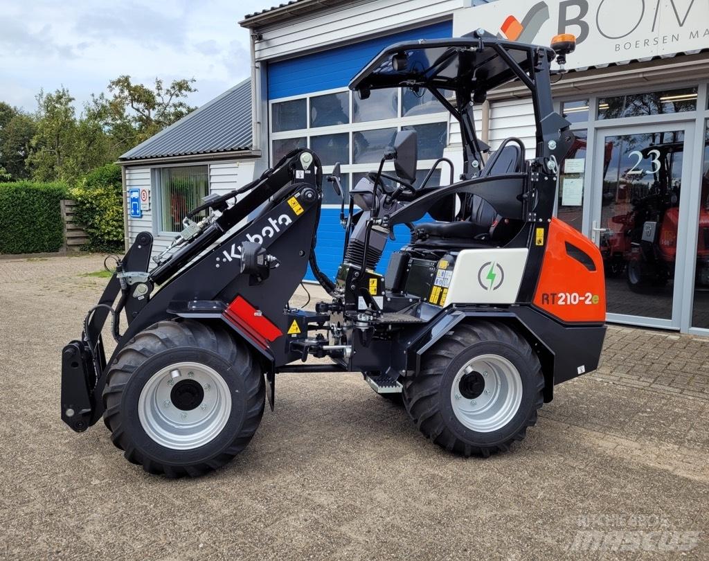 Kubota RT210-2E Naudoti ratiniai krautuvai
