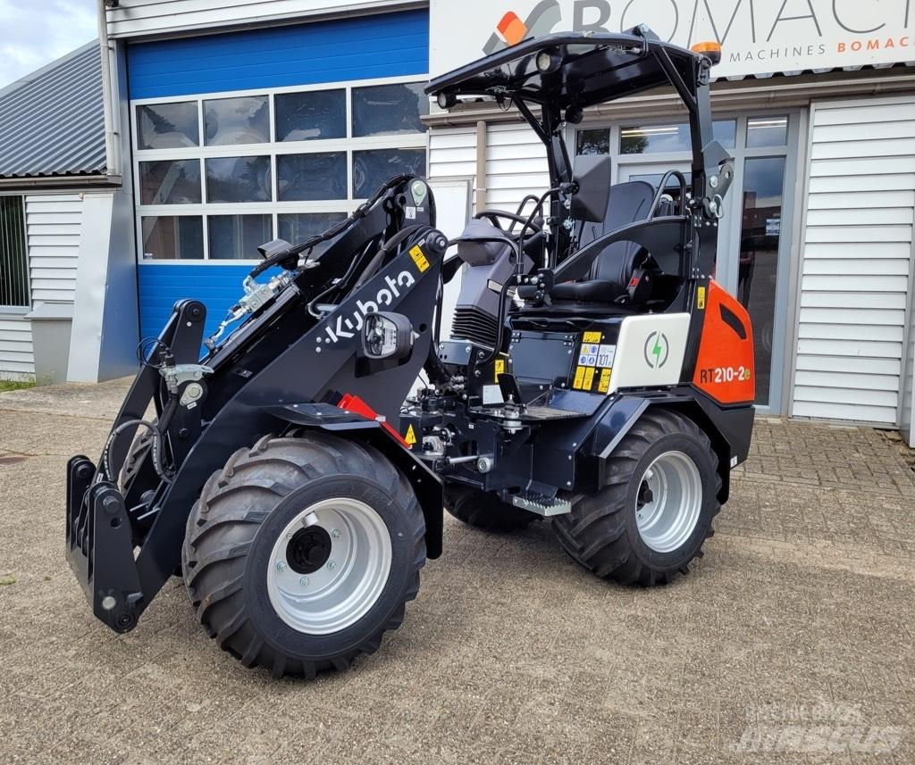 Kubota RT210-2E Naudoti ratiniai krautuvai