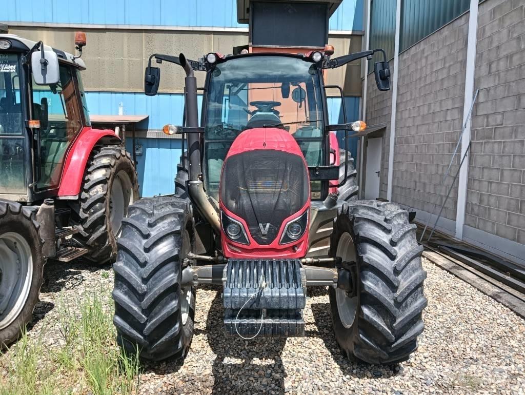 Valtra A 114 Traktoriai