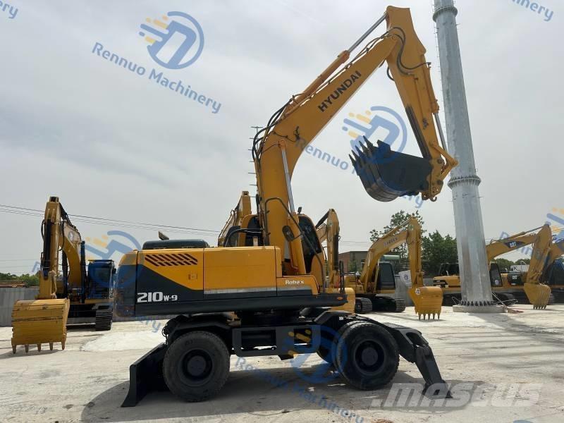 Hyundai R210W-9 Ratiniai ekskavatoriai