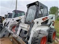 Bobcat S 590 Krautuvai su šoniniu pasukimu