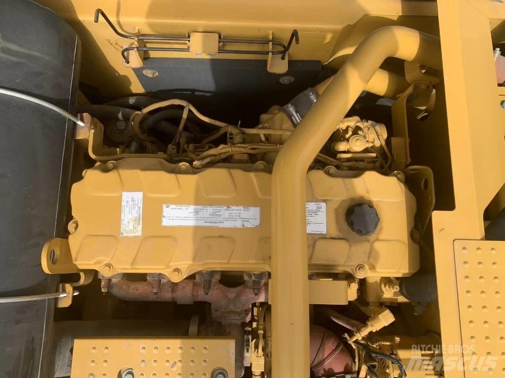 CAT 336 D L Aukštuminiai ekskavatoriai