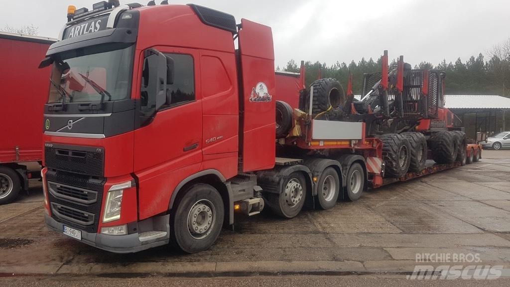 Komatsu 875 Naudoti miškovežiai (Forvarderiai)