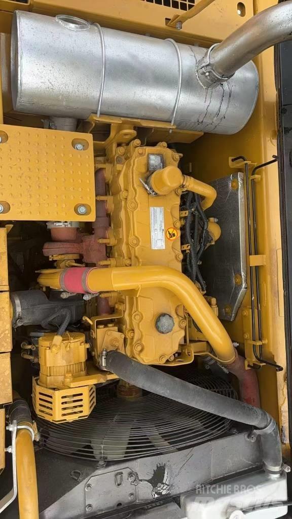 CAT CAT330D2L Vidutinės galios ekskavatoriai 7-12 t