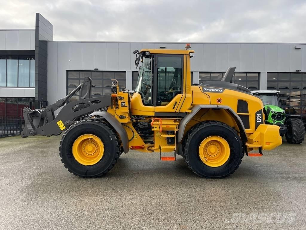 Volvo L 90 H Naudoti ratiniai krautuvai