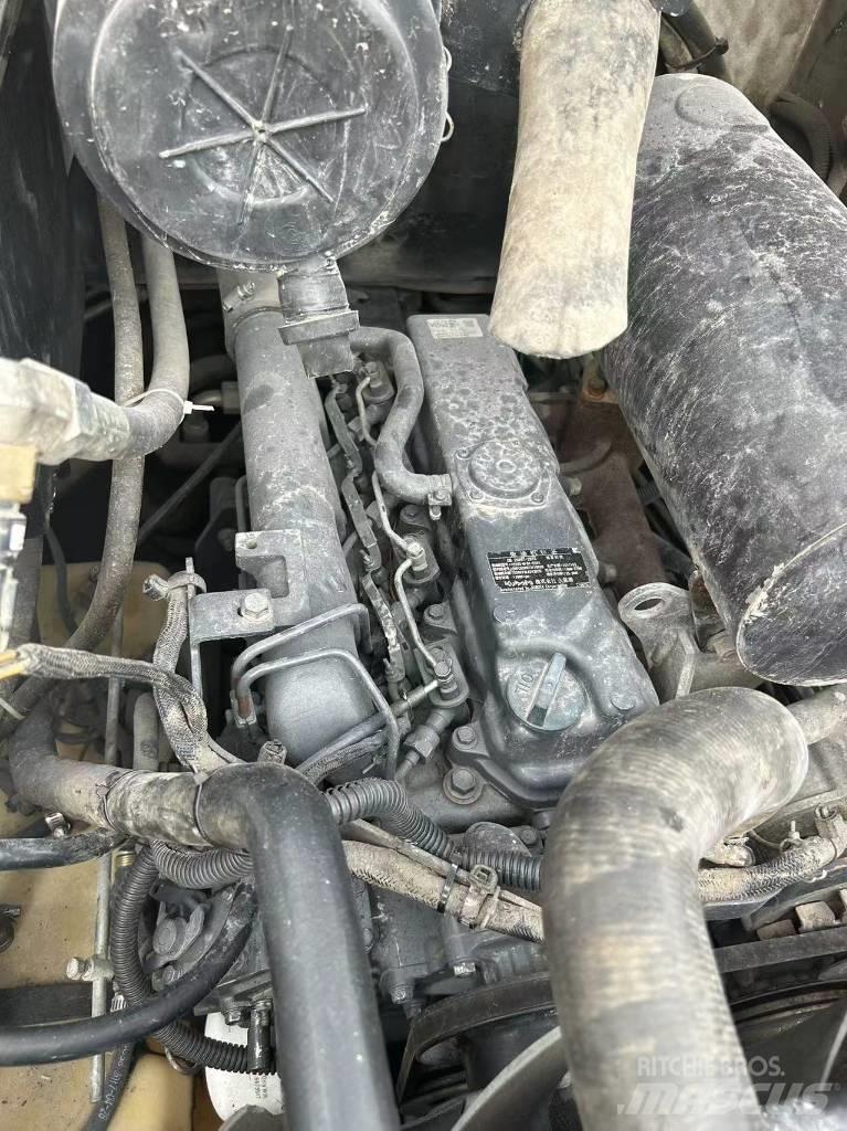 Bobcat S 160 Krautuvai su šoniniu pasukimu