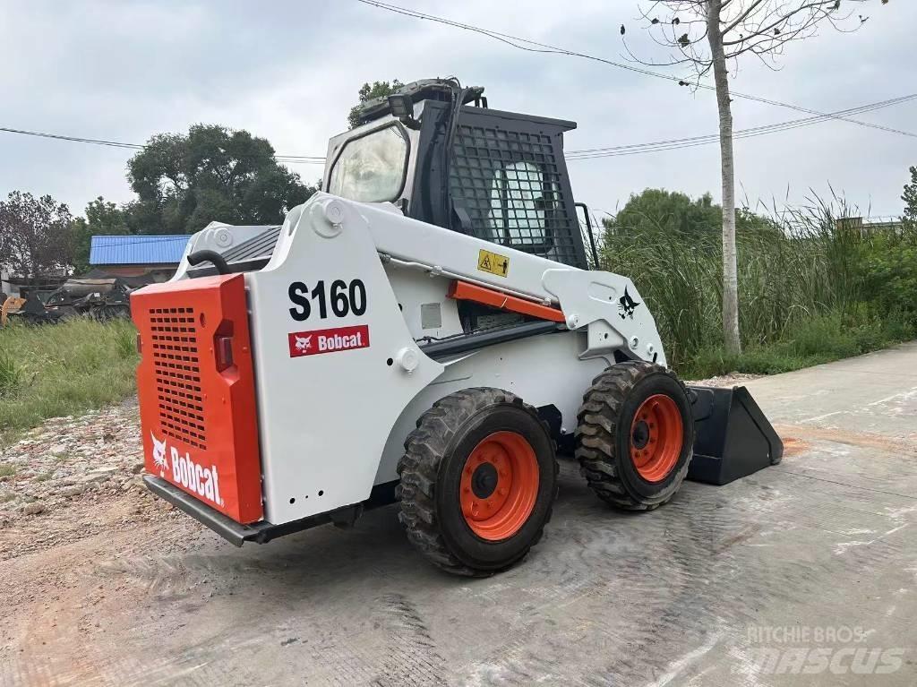 Bobcat S 160 Krautuvai su šoniniu pasukimu