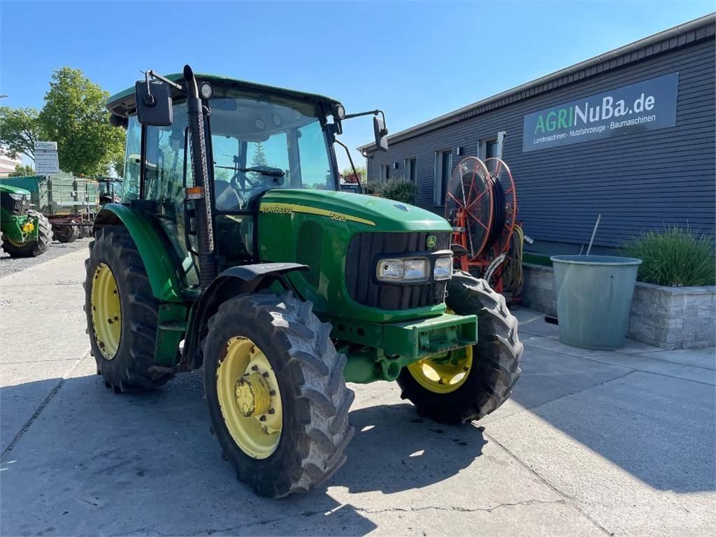 John Deere 5820 Traktoriai
