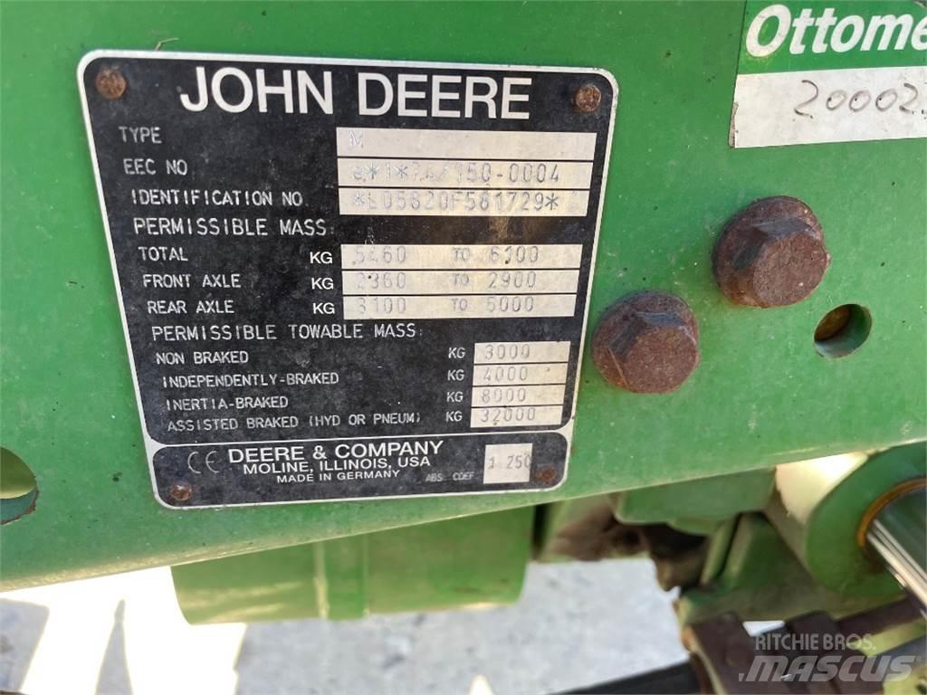 John Deere 5820 Traktoriai