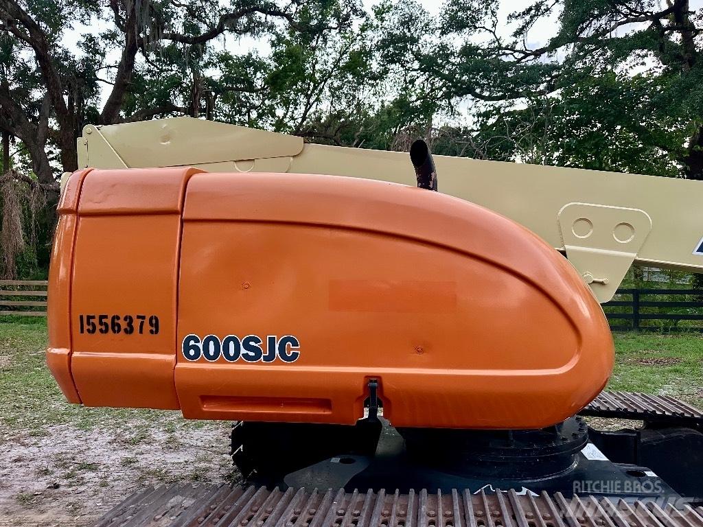 JLG 600 SJ C Teleskopiniai keltuvai