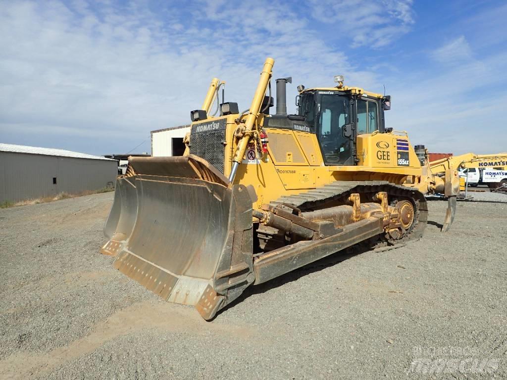 Komatsu D155AX-8 Vikšriniai buldozeriai