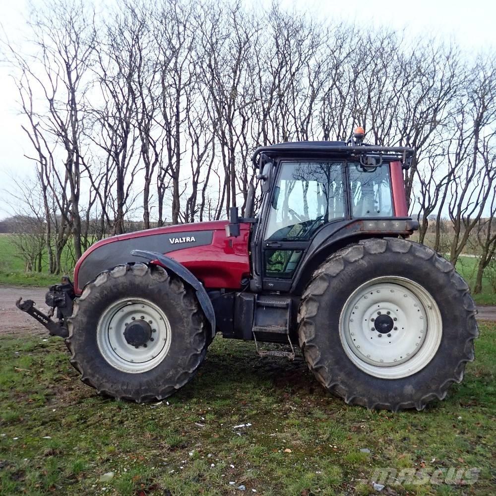 Valtra T 170 Traktoriai