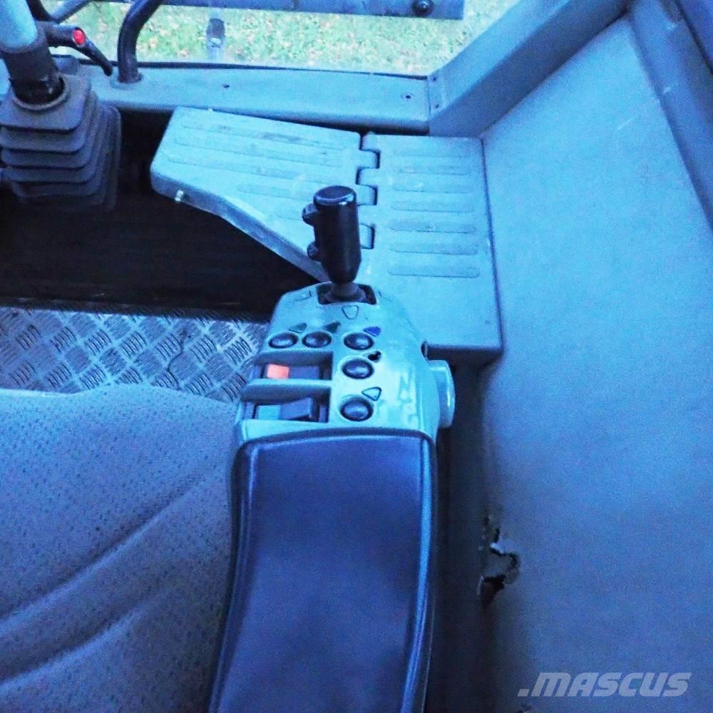 Valtra T 170 Traktoriai