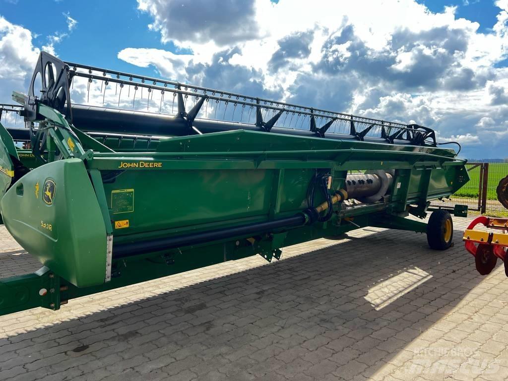 John Deere 630 R Derliaus nuėmimo kombainų galvos