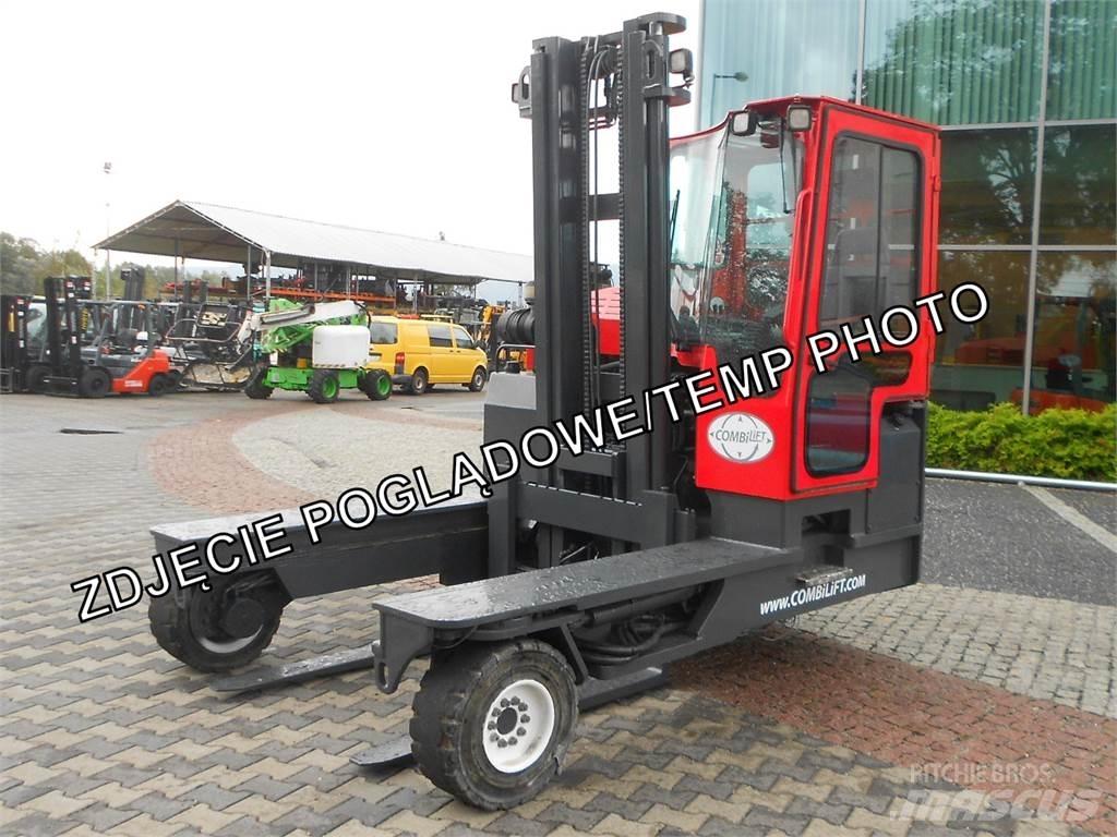 Combilift C5000XL Šakiniai krautuvai su privažiavimu iš visų keturių pusių
