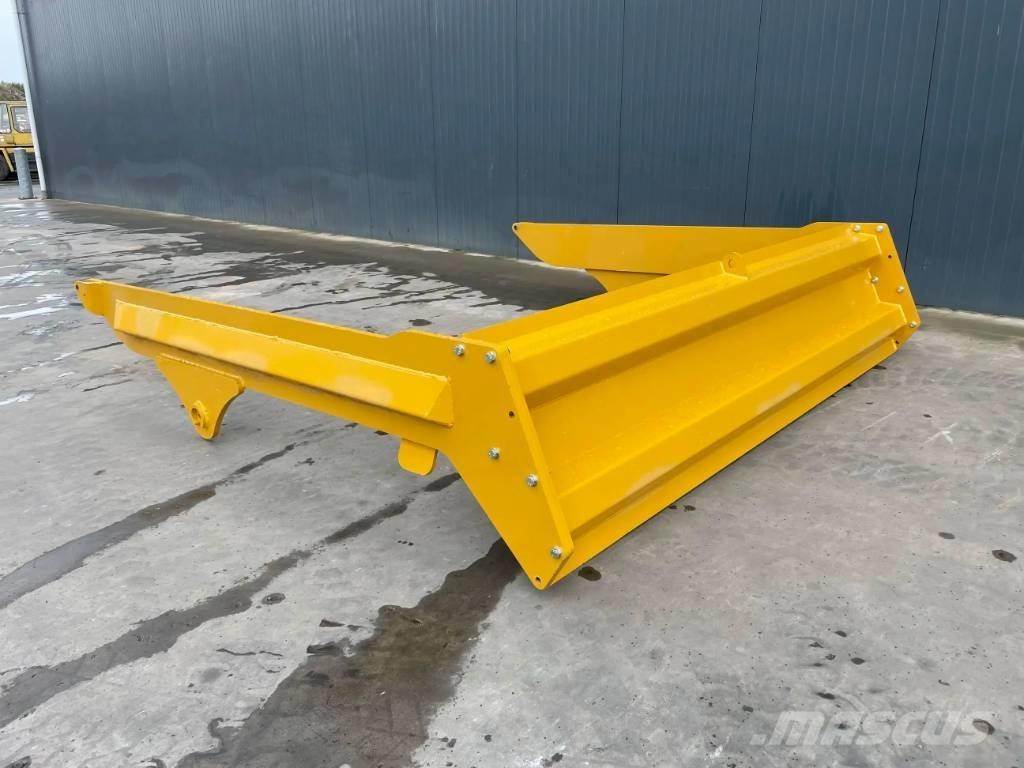 Volvo A25G Galiniai žibintai