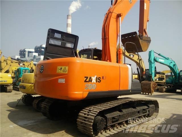 Hitachi ZX 200 Vikšriniai ekskavatoriai