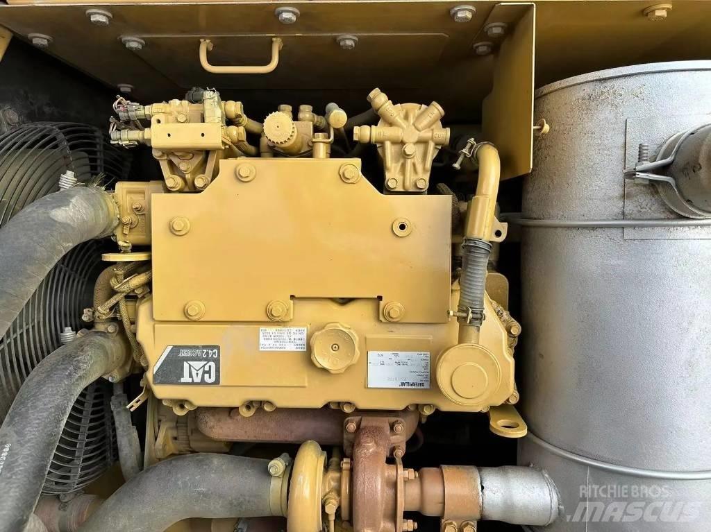 CAT 315D2 Vikšriniai ekskavatoriai