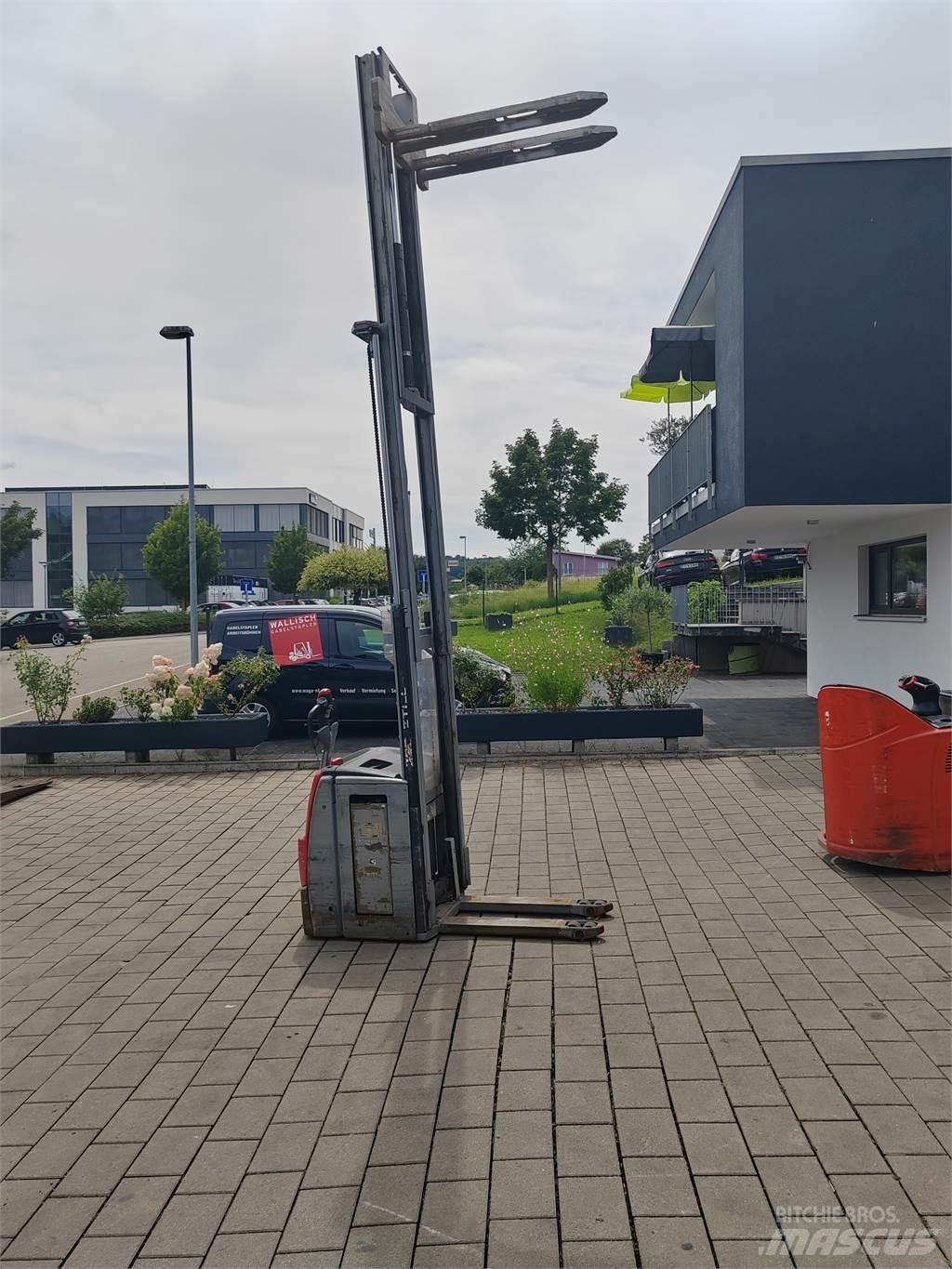 Still EXV 16 Rankiniai vėžimėliai