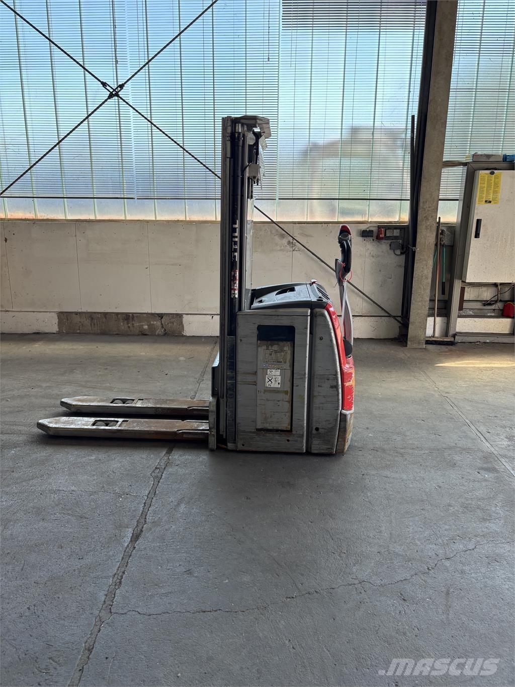 Still EXV 16 Savaeigiai rietuvai