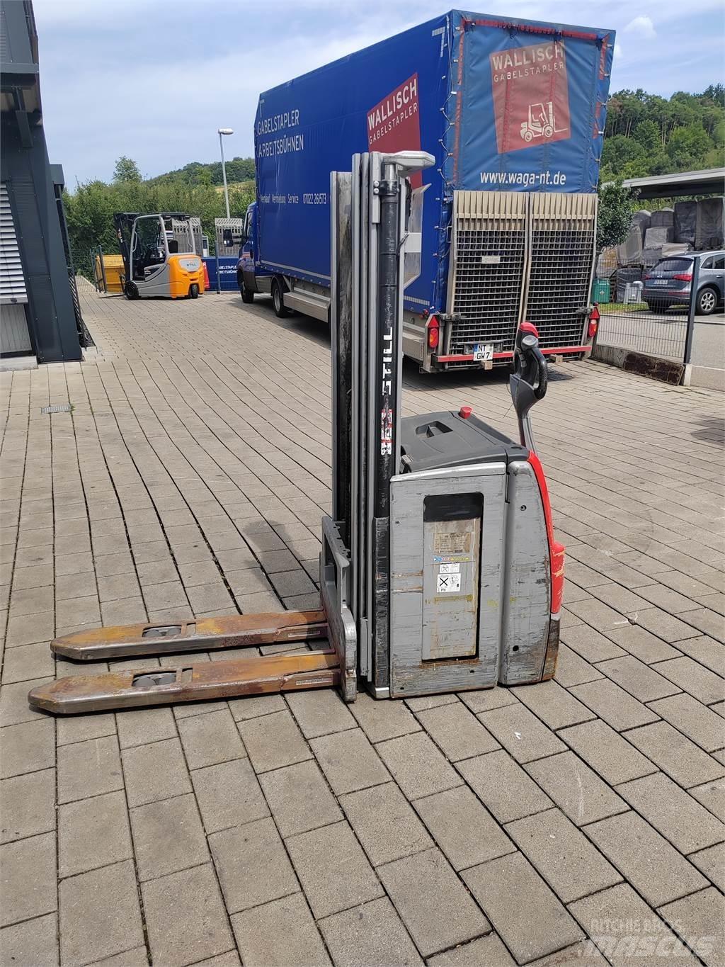 Still EXV 16 Rankiniai vėžimėliai