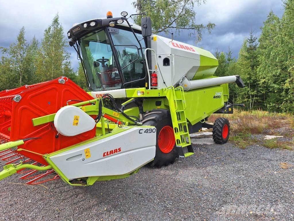 CLAAS Avero 240 Derliaus nuėmimo kombainai