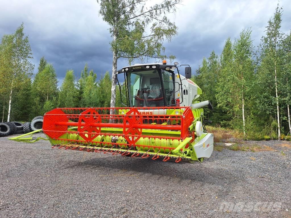 CLAAS Avero 240 Derliaus nuėmimo kombainai