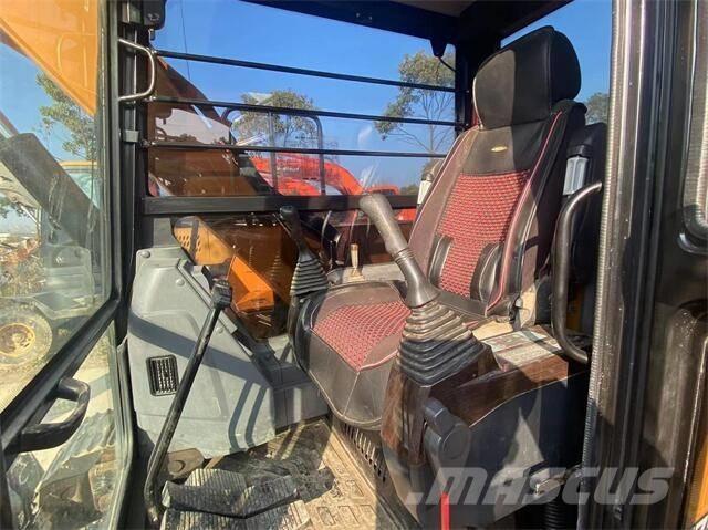 Sany SY75C Vikšriniai ekskavatoriai