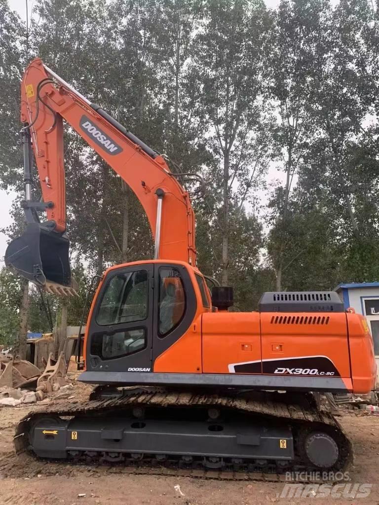 Doosan DX300LC-9C Vikšriniai ekskavatoriai