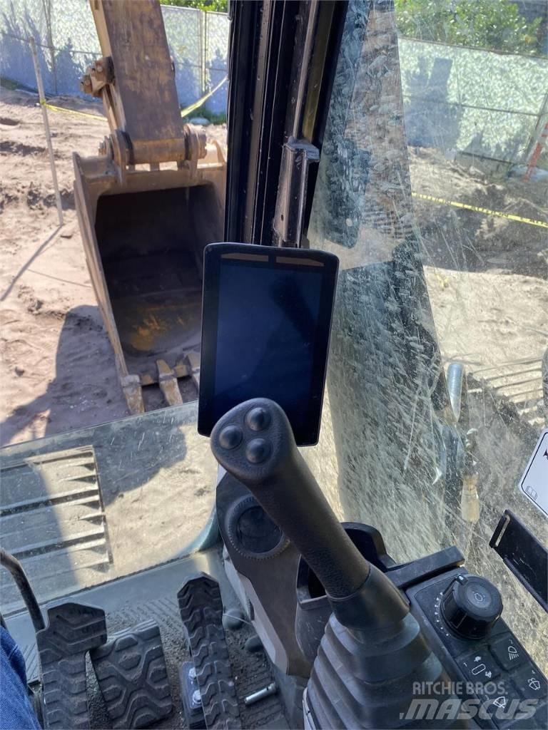 CAT 330 GC Vikšriniai ekskavatoriai