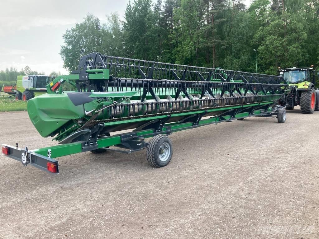 John Deere 640 X Derliaus nuėmimo kombainai
