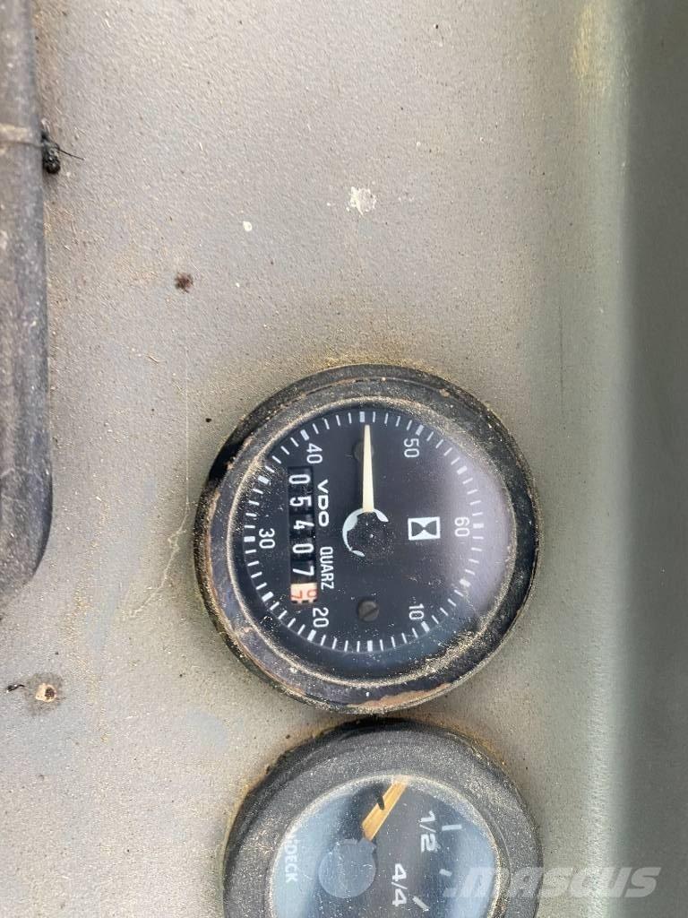 Schaeff SKL 823 Naudoti ratiniai krautuvai