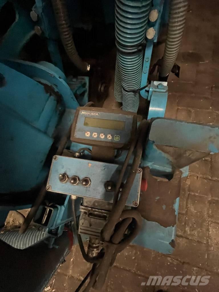 Monosem NG PLUS 12 Tiksli sėjimo technika